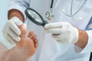 Mycose Des Ongles Des Pieds Quel Est Le Médecin Qui Traite